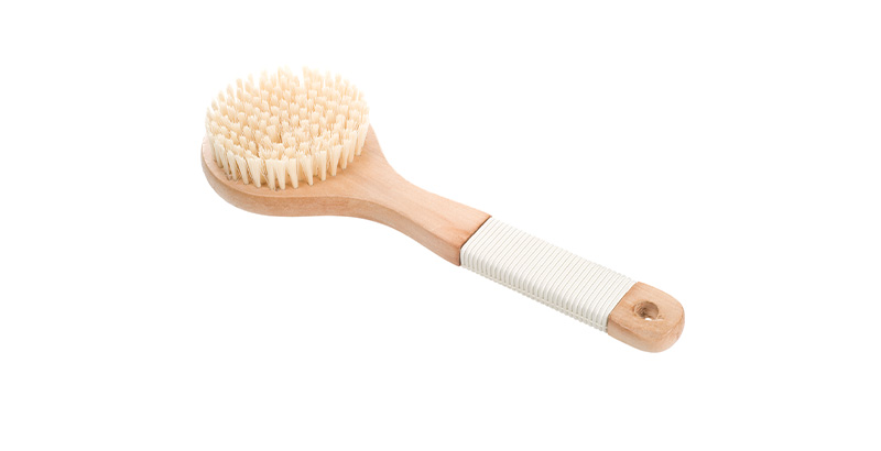 Long handled brush